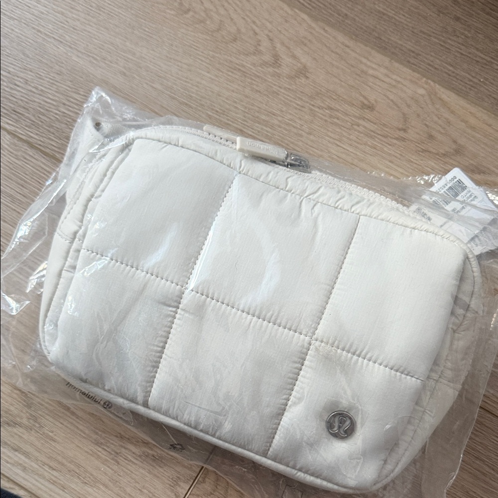 Lululemon Athletica Cream Quilted Grid Belt Bag Hand Warmer